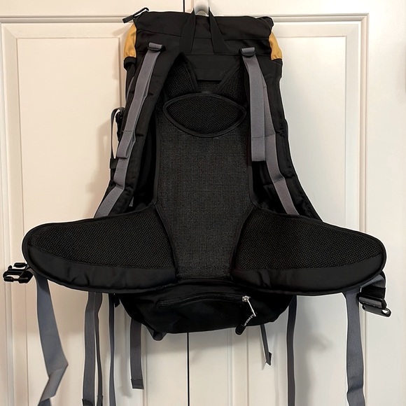 McKinley Backpack - Picture 5 of 12